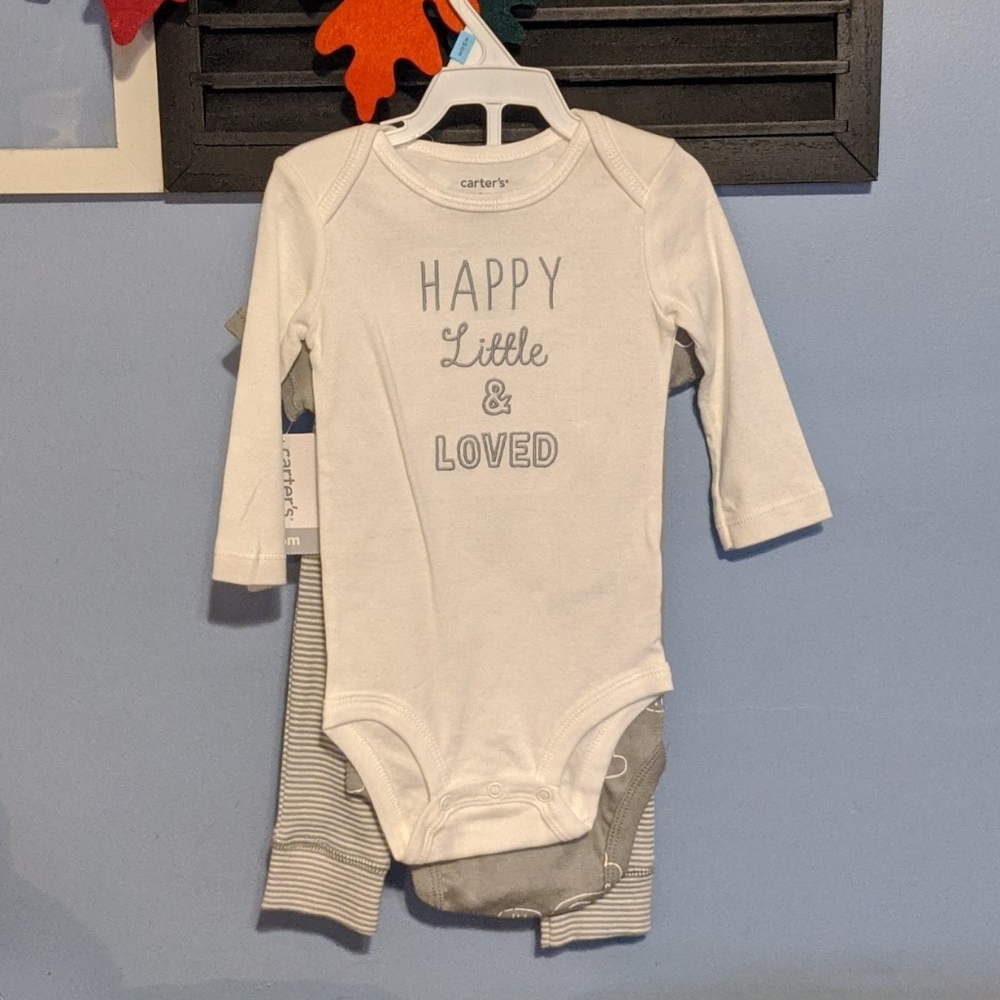 Carter's gender neutral 3 piece outfit